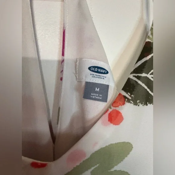 Old Navy Floral Maxi Dress - Picture 3 of 5